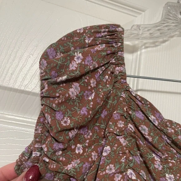 Aeropostale Women’s Floral Purple/Green/Brown Crop Top size Medium worn once - Picture 5 of 5